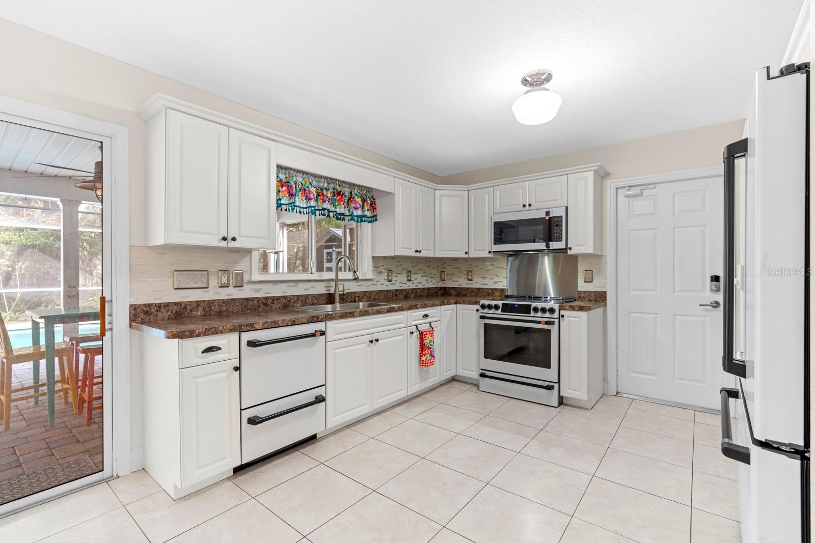 Image 13 of 63 For 7541 Conrad Street