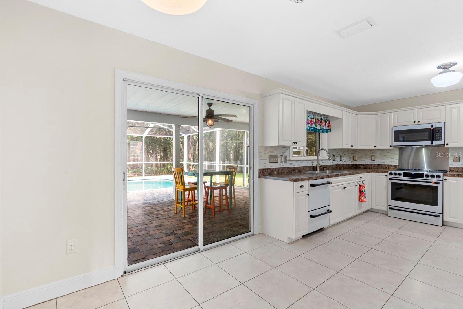 Image 15 of 63 For 7541 Conrad Street