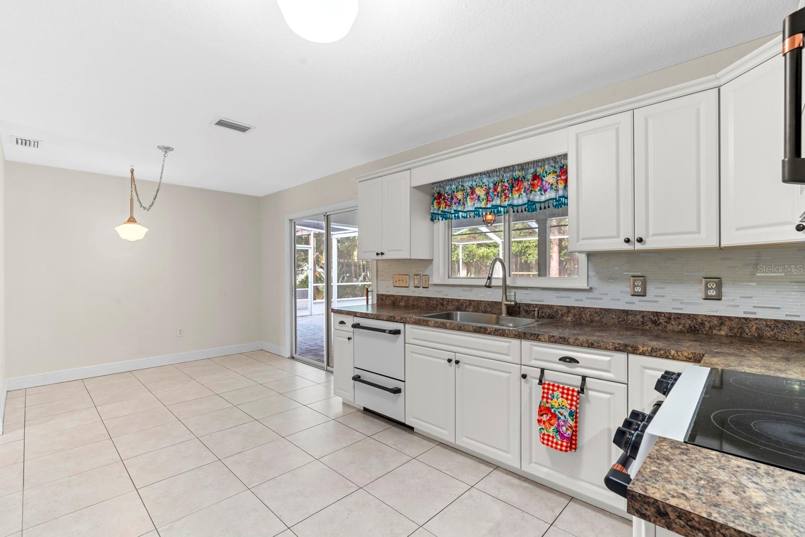 Image 17 of 63 For 7541 Conrad Street