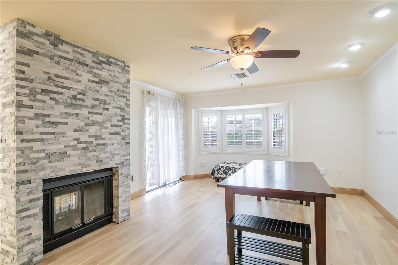 Image 21 of 56 For 10444 Saint Tropez Place