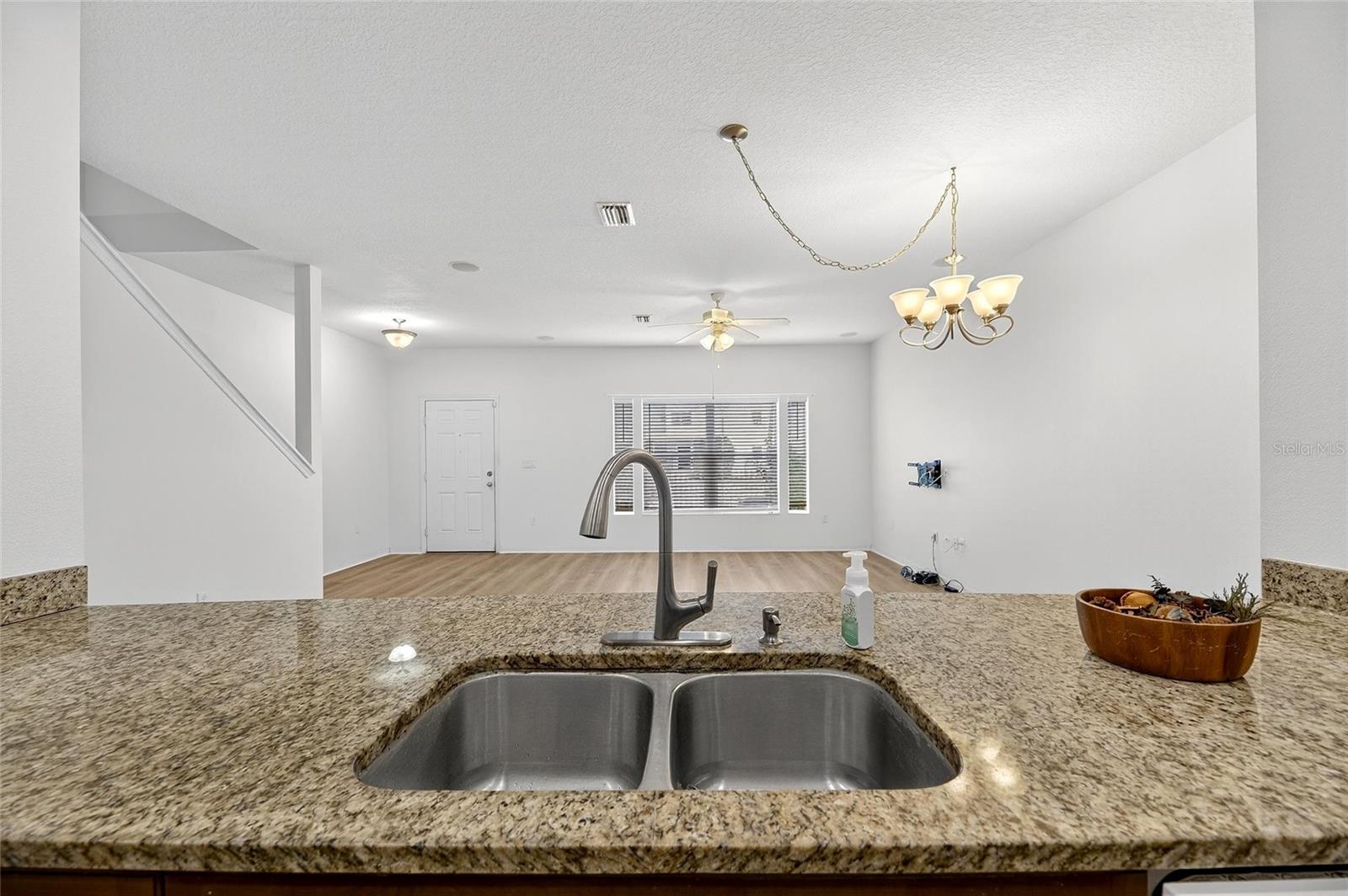 Image 14 of 46 For 1275 Drew Street