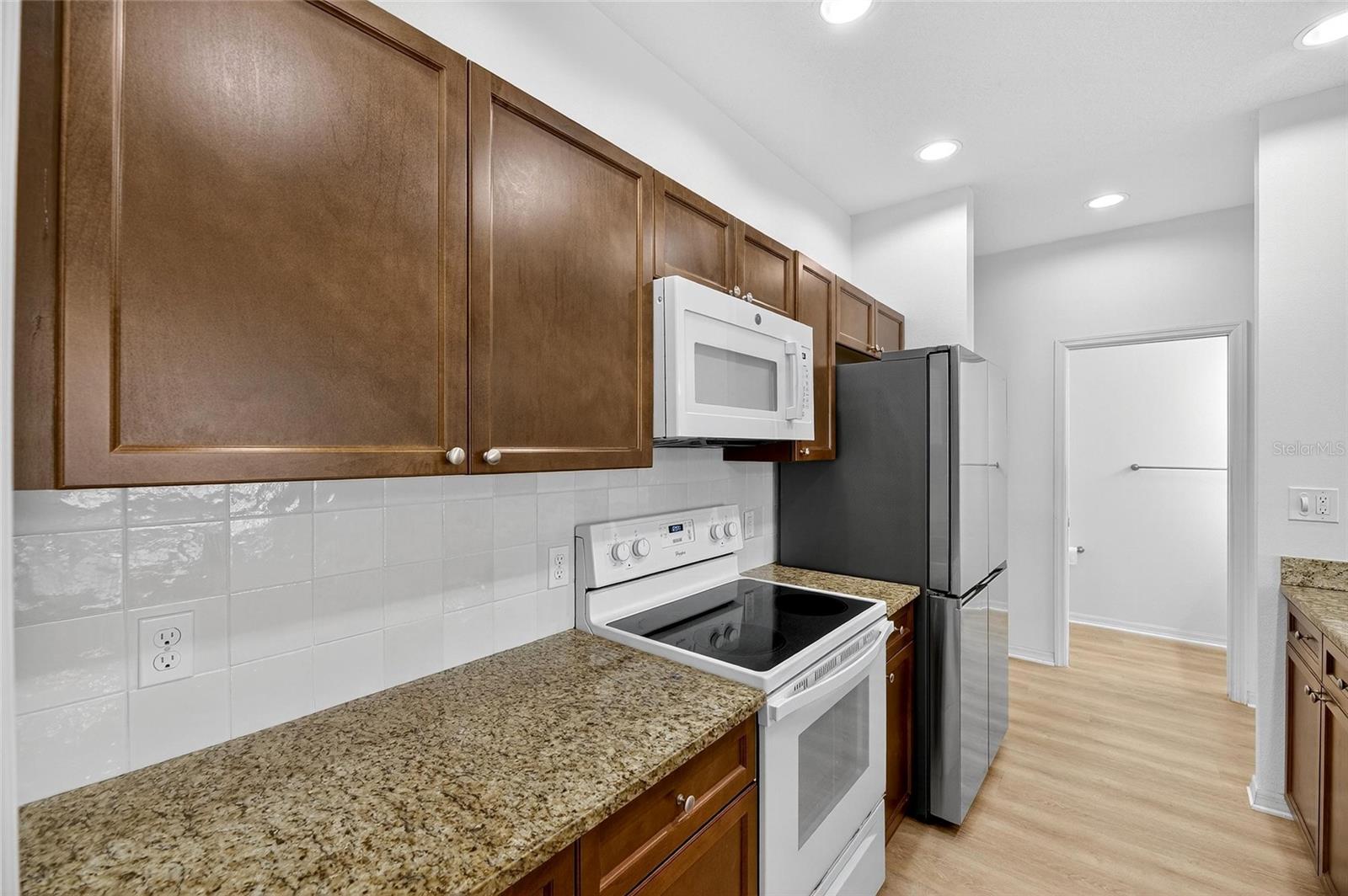 Image 15 of 46 For 1275 Drew Street