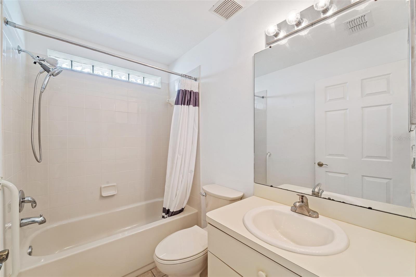 Listing photo id 13 for 14953 Deer Meadow Drive