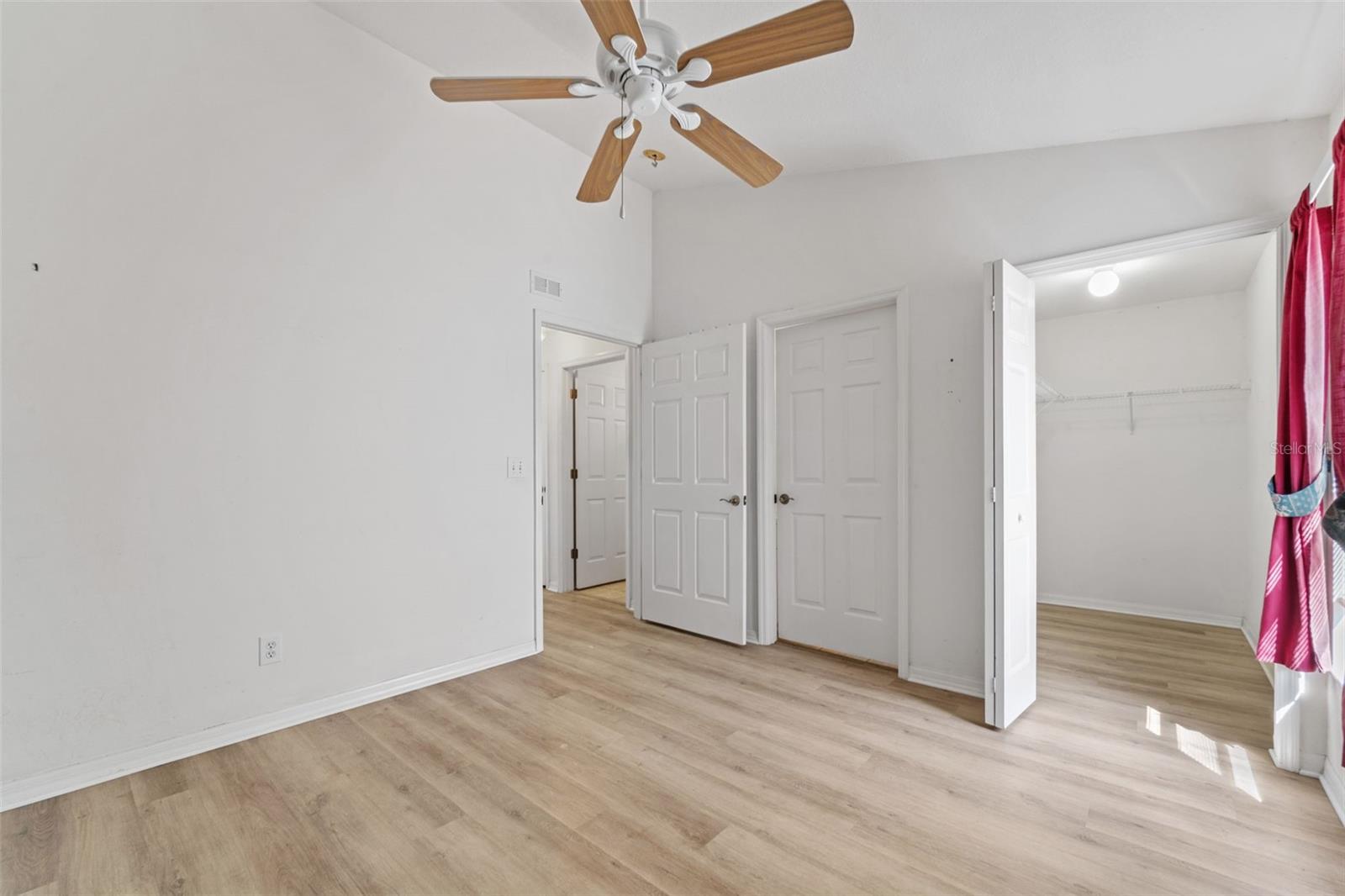 Listing photo id 19 for 14953 Deer Meadow Drive