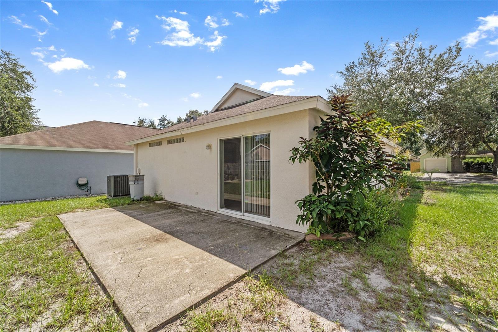 Listing photo id 24 for 14953 Deer Meadow Drive