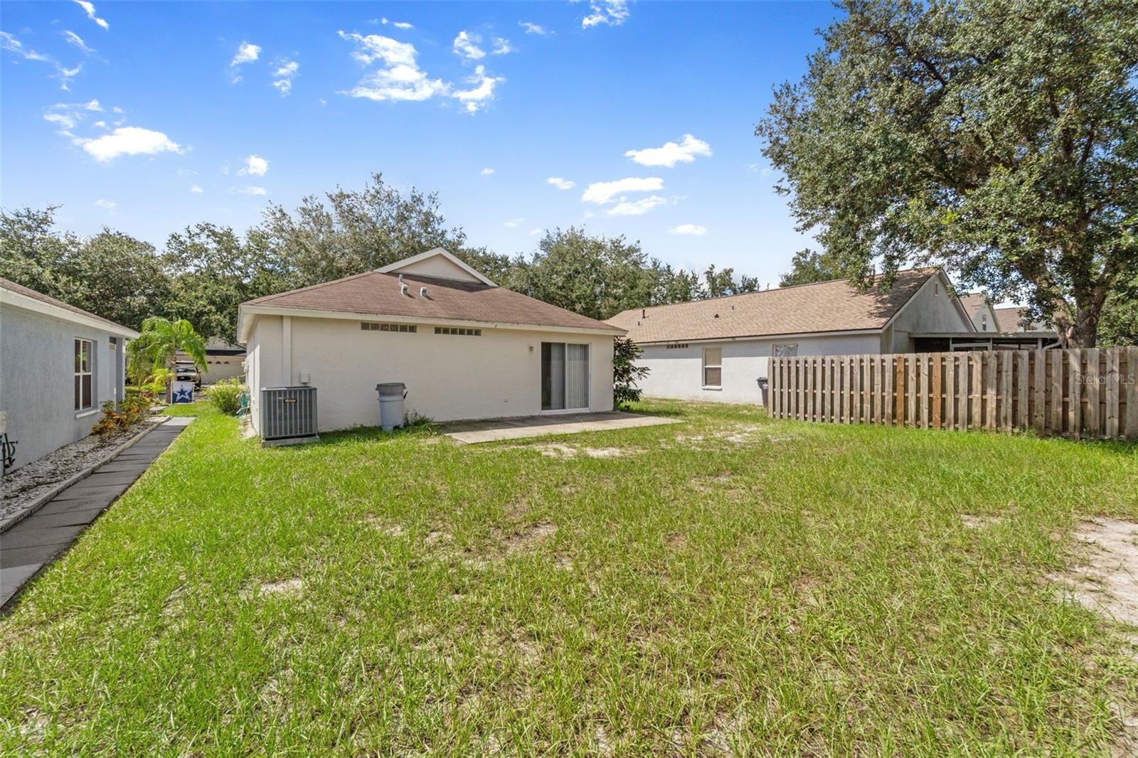 Listing photo id 27 for 14953 Deer Meadow Drive