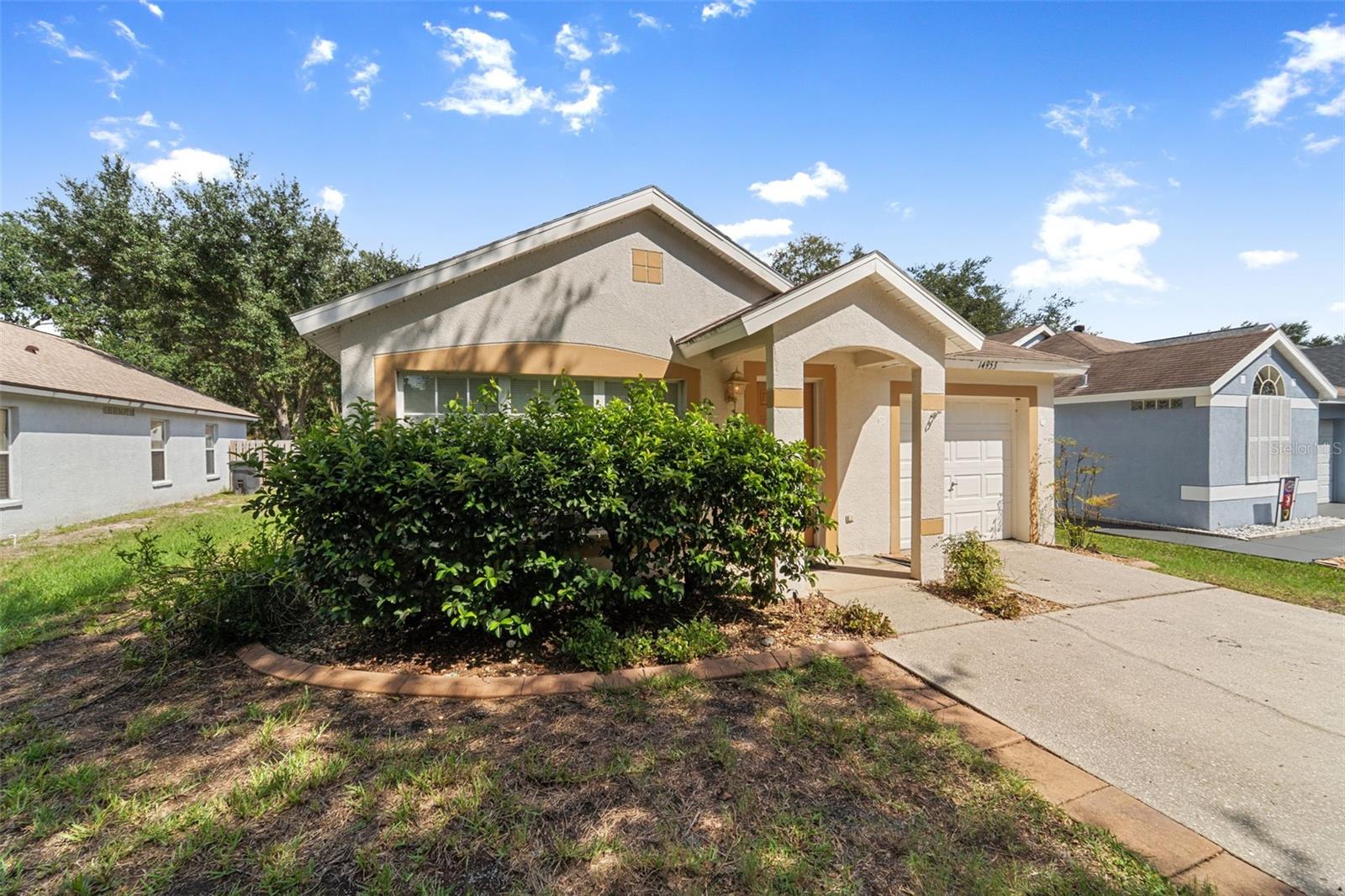 Listing photo id 1 for 14953 Deer Meadow Drive