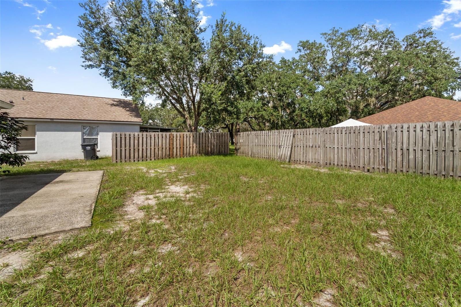 Listing photo id 30 for 14953 Deer Meadow Drive