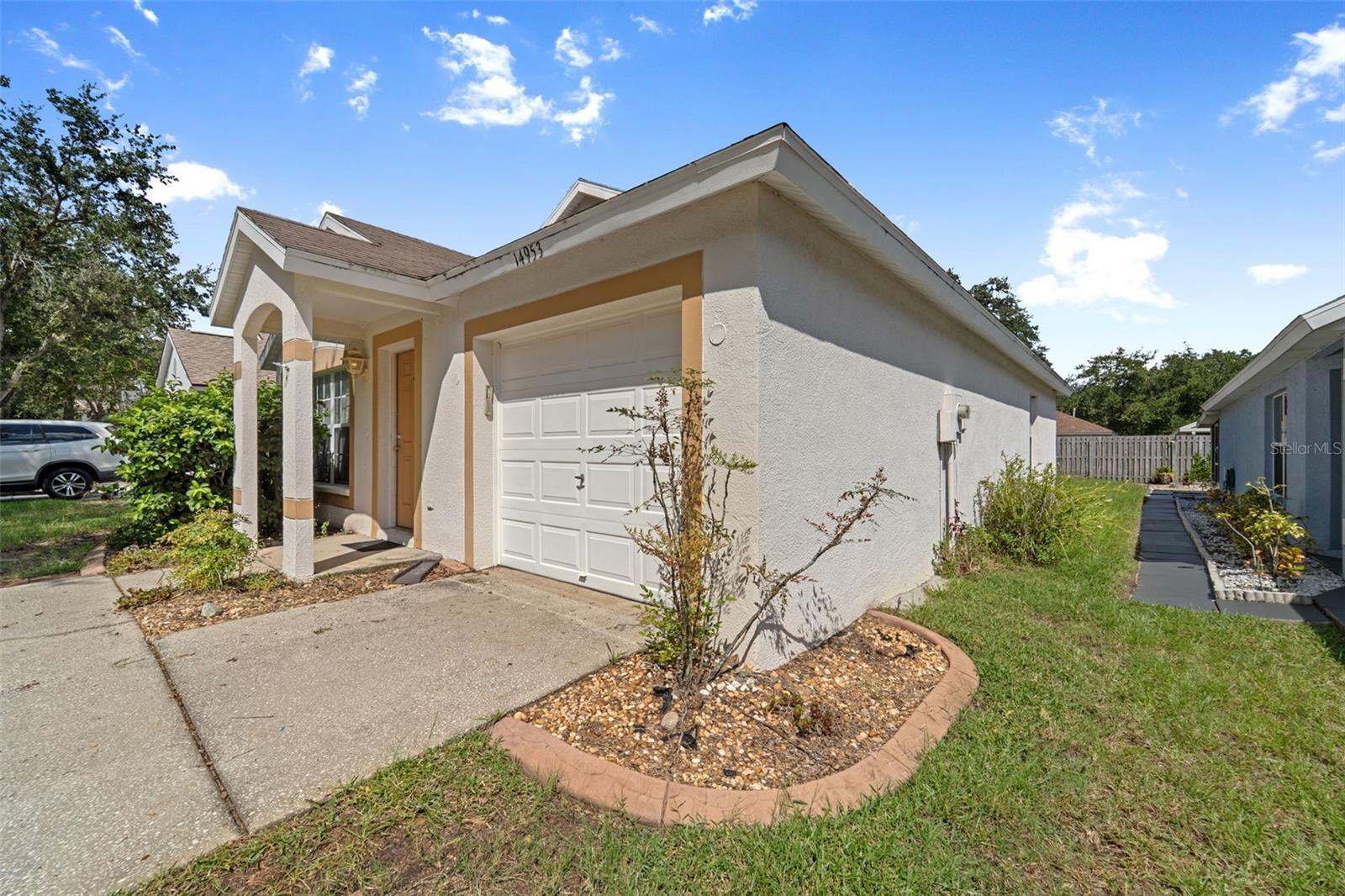 Listing photo id 2 for 14953 Deer Meadow Drive