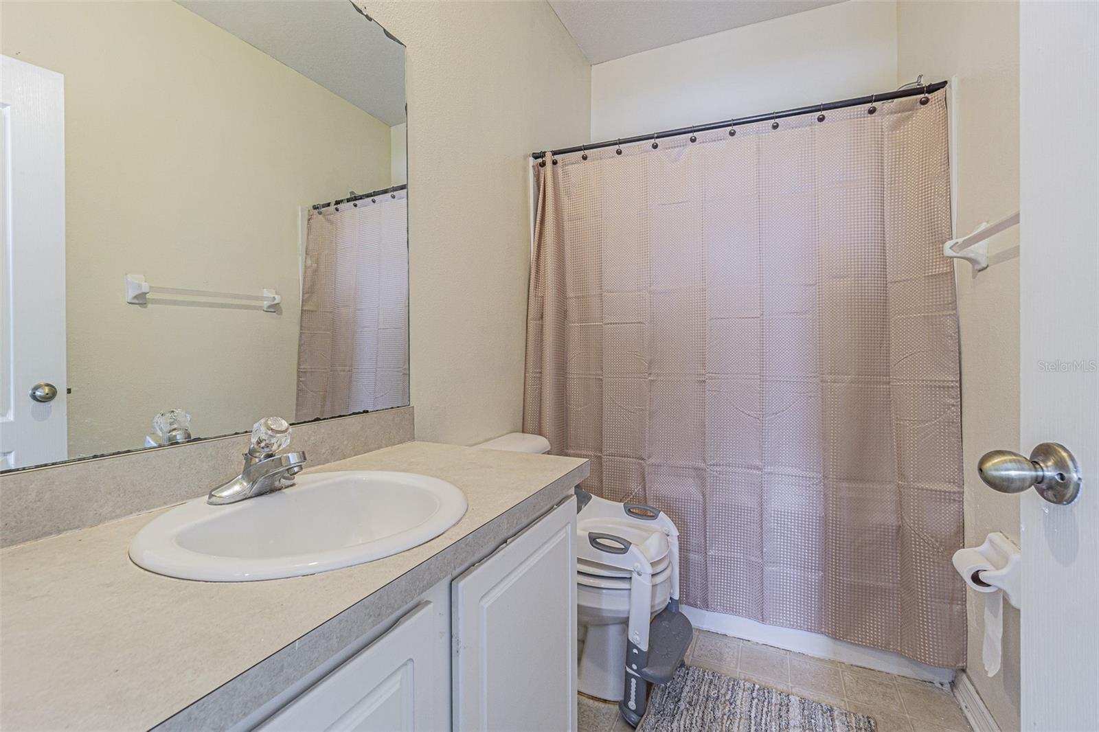 Image 11 of 35 For 12254 Foxmoor Peak Drive
