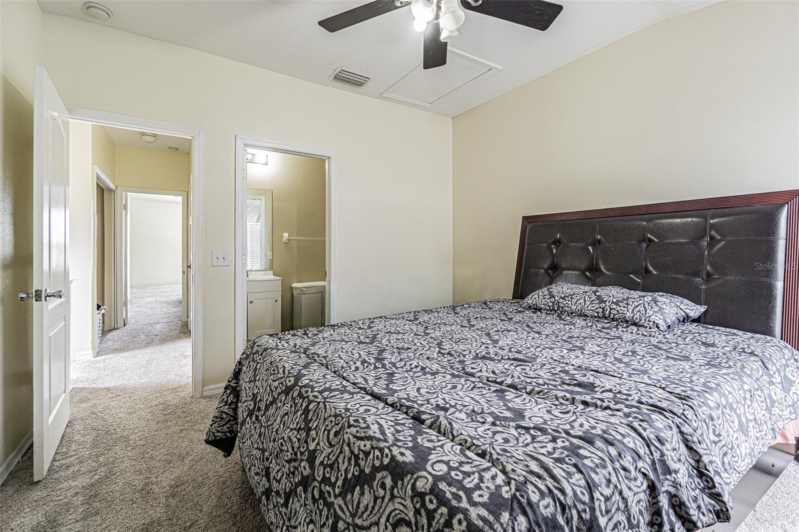 Image 14 of 35 For 12254 Foxmoor Peak Drive