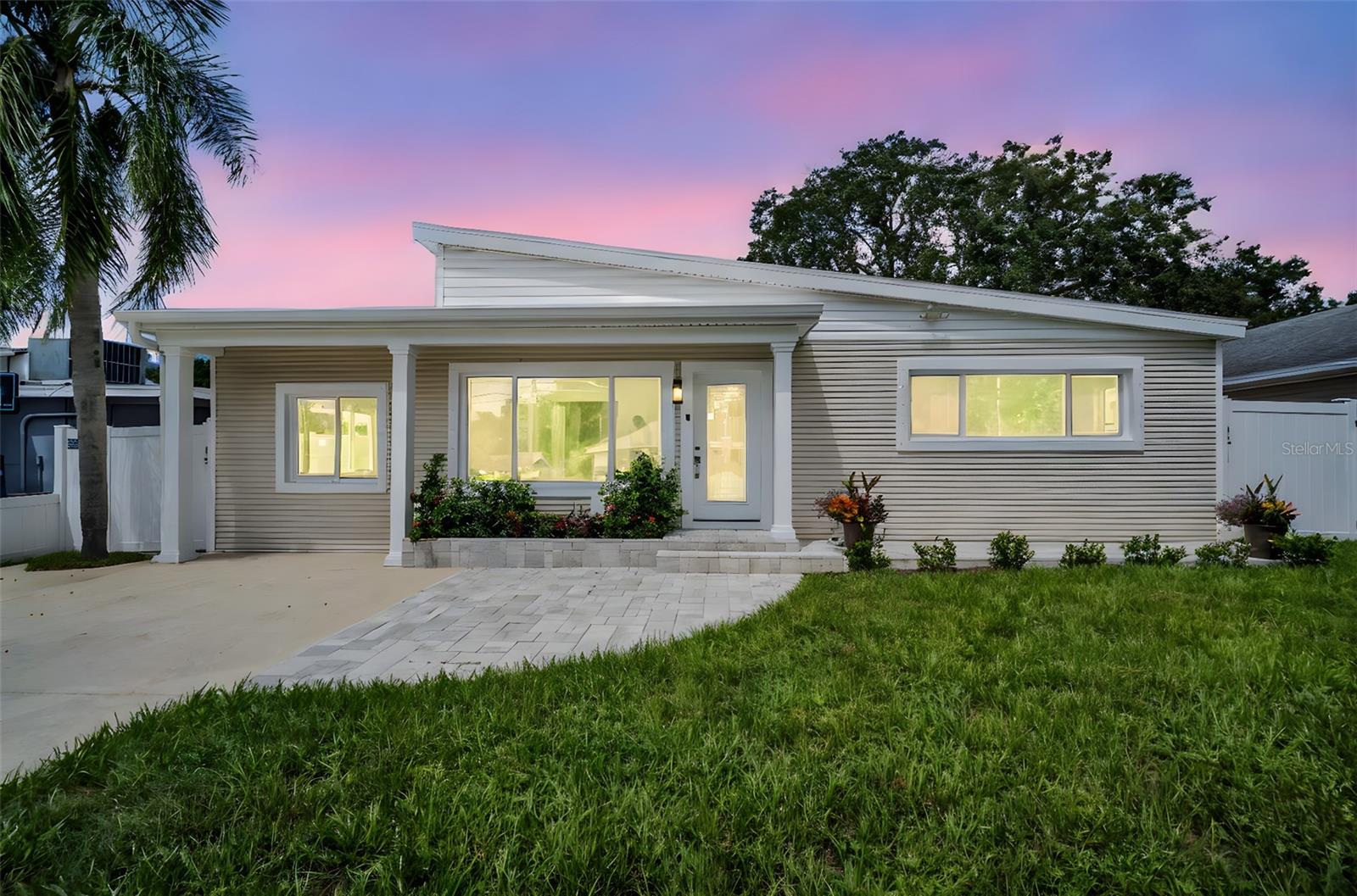 Details for 713 Pine Street, TARPON SPRINGS, FL 34689