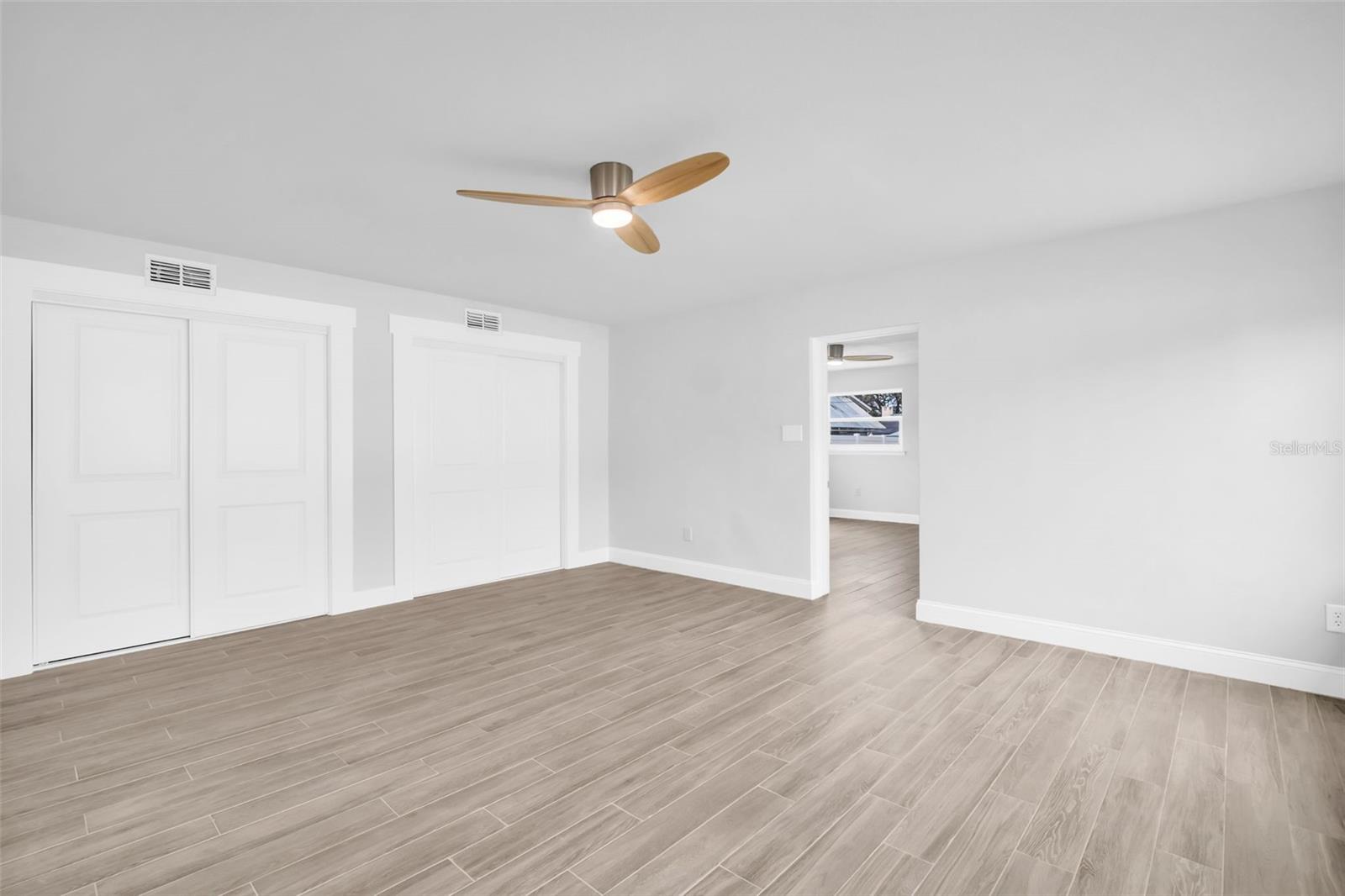 Image 12 of 53 For 713 Pine Street