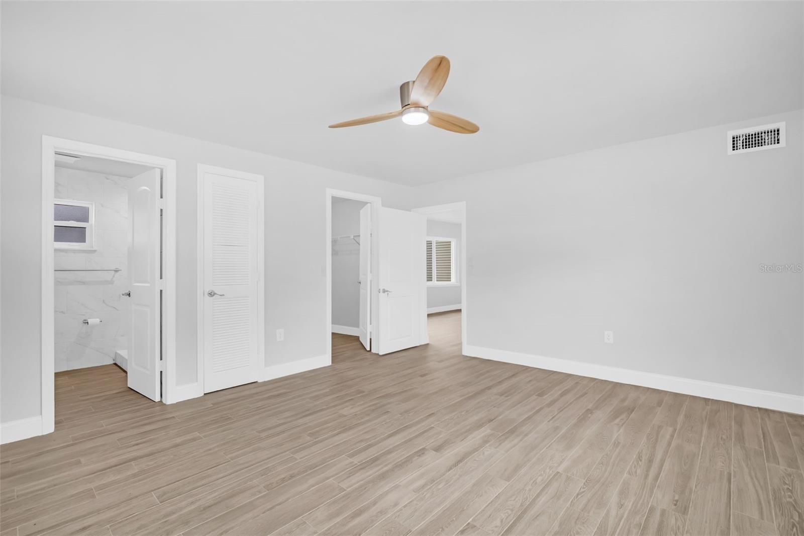 Image 14 of 53 For 713 Pine Street