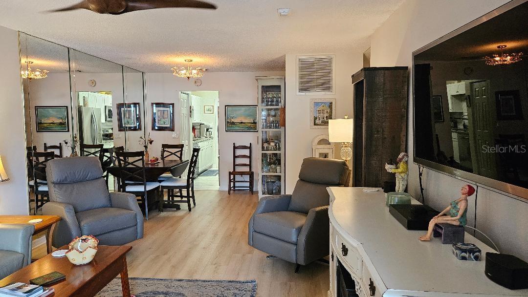 Image 11 of 33 For 5975 Terrace Park Drive N 105