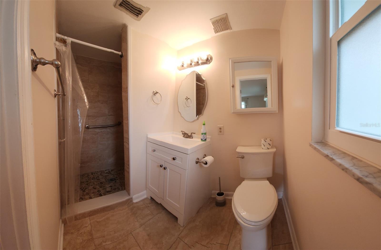 Image 7 of 11 For 1010 Gulf Road