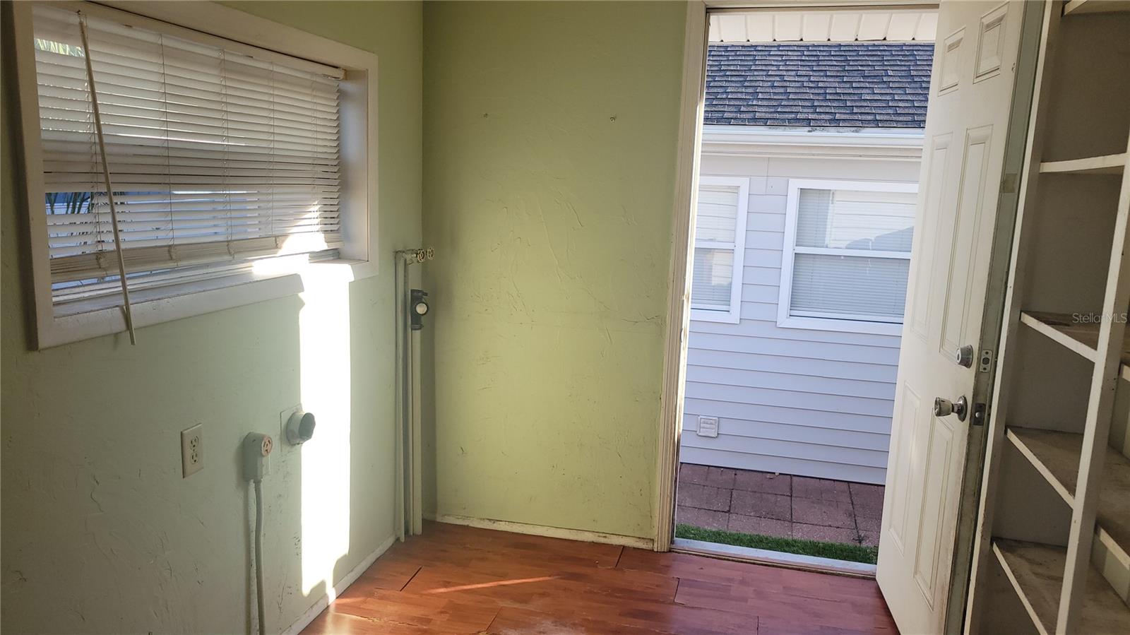 Image 20 of 43 For 509 6th Avenue Sw