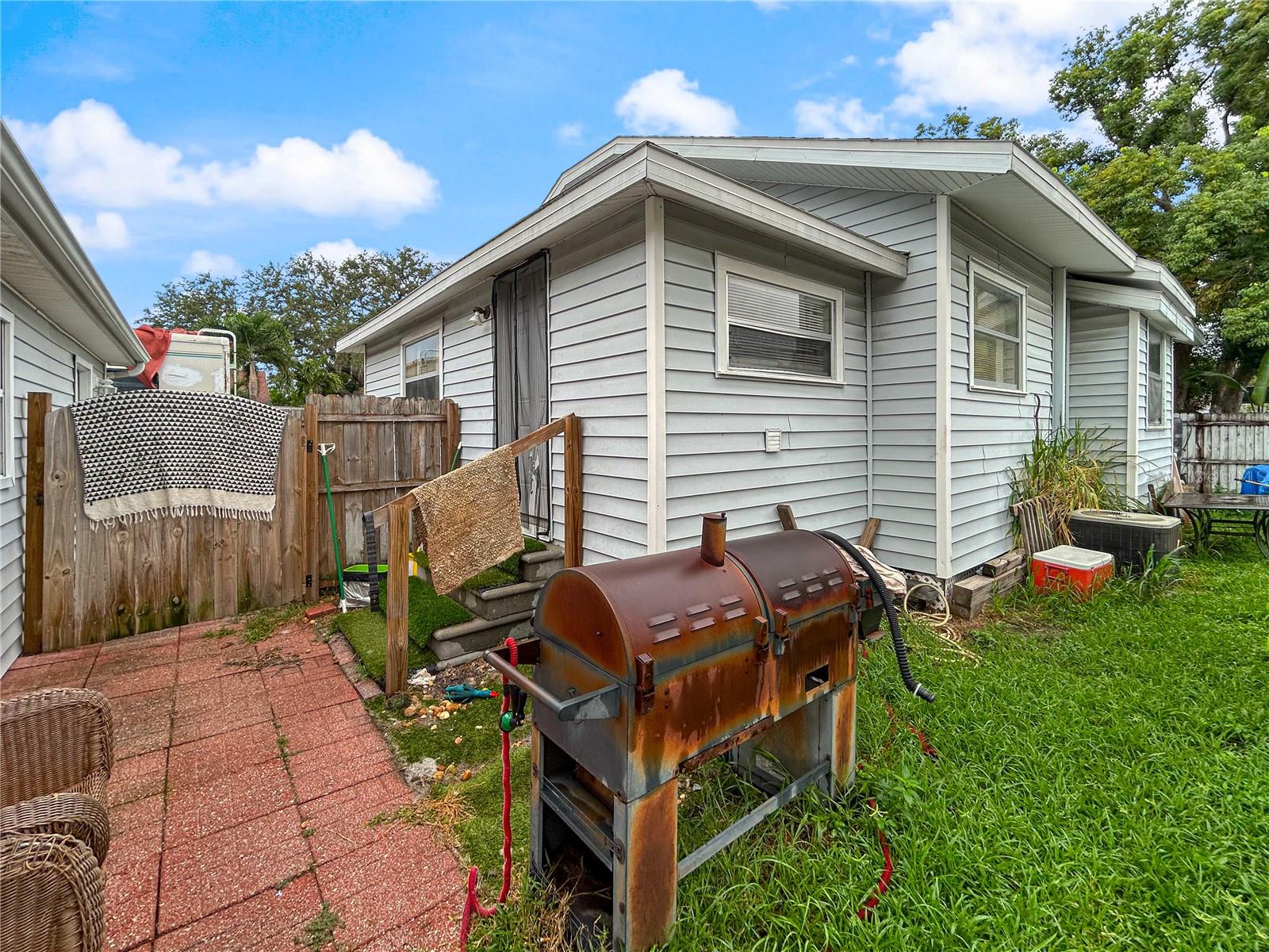 Image 23 of 43 For 509 6th Avenue Sw