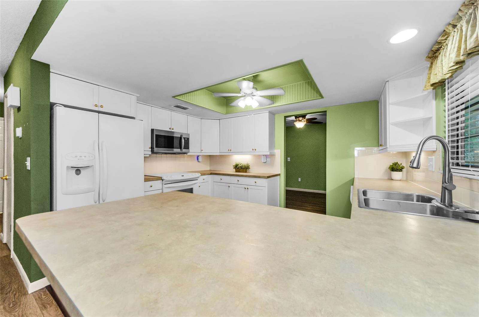 Image 12 of 58 For 11829 Orange Street