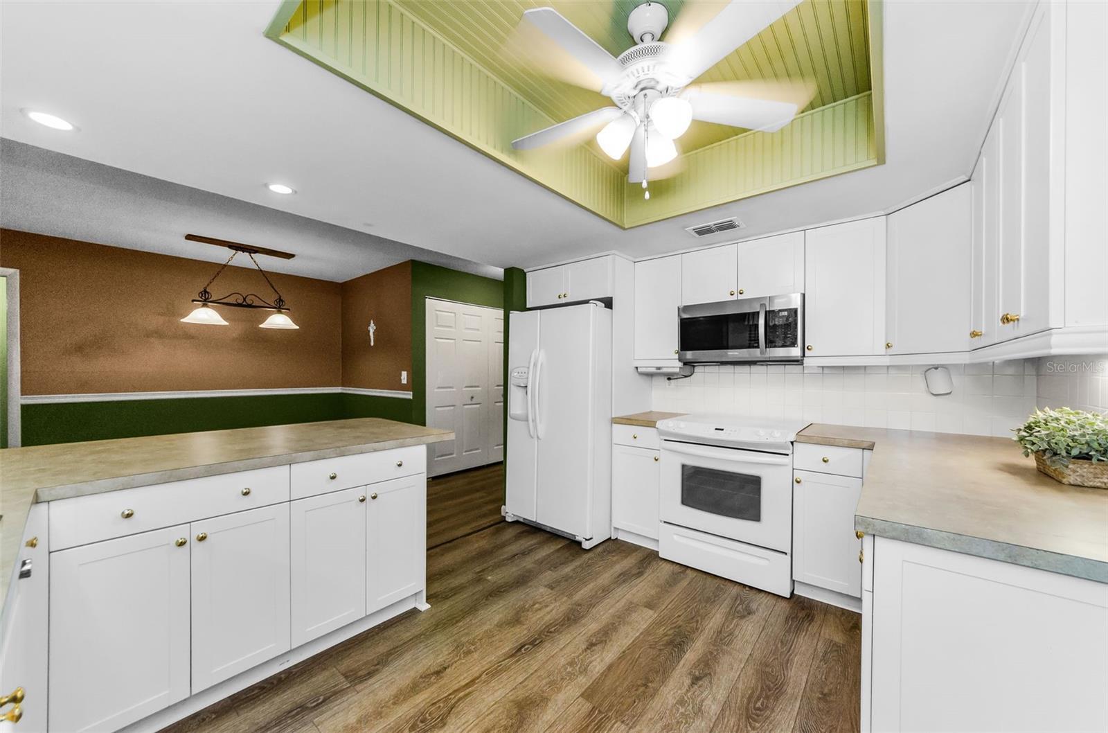 Image 15 of 58 For 11829 Orange Street
