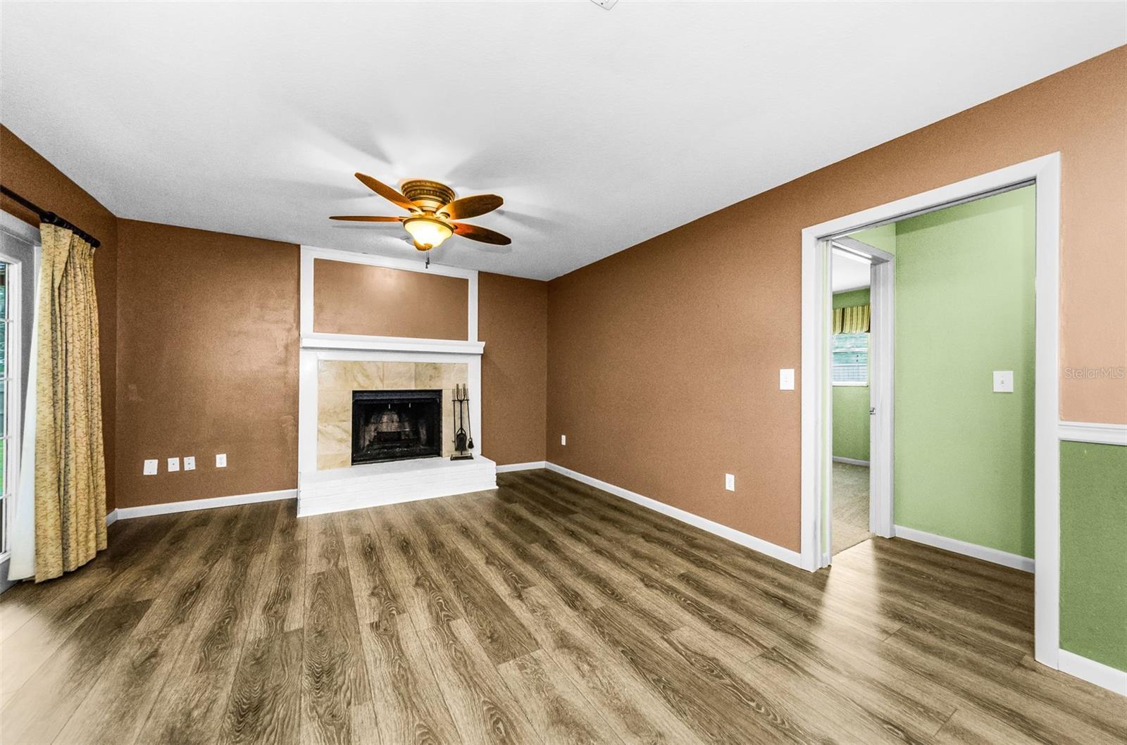 Image 16 of 58 For 11829 Orange Street