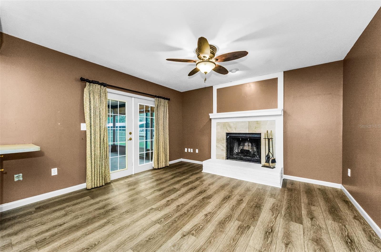Image 17 of 58 For 11829 Orange Street