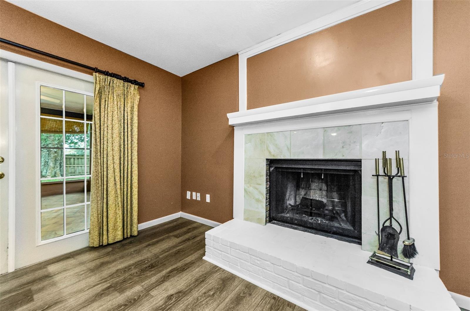 Image 18 of 58 For 11829 Orange Street