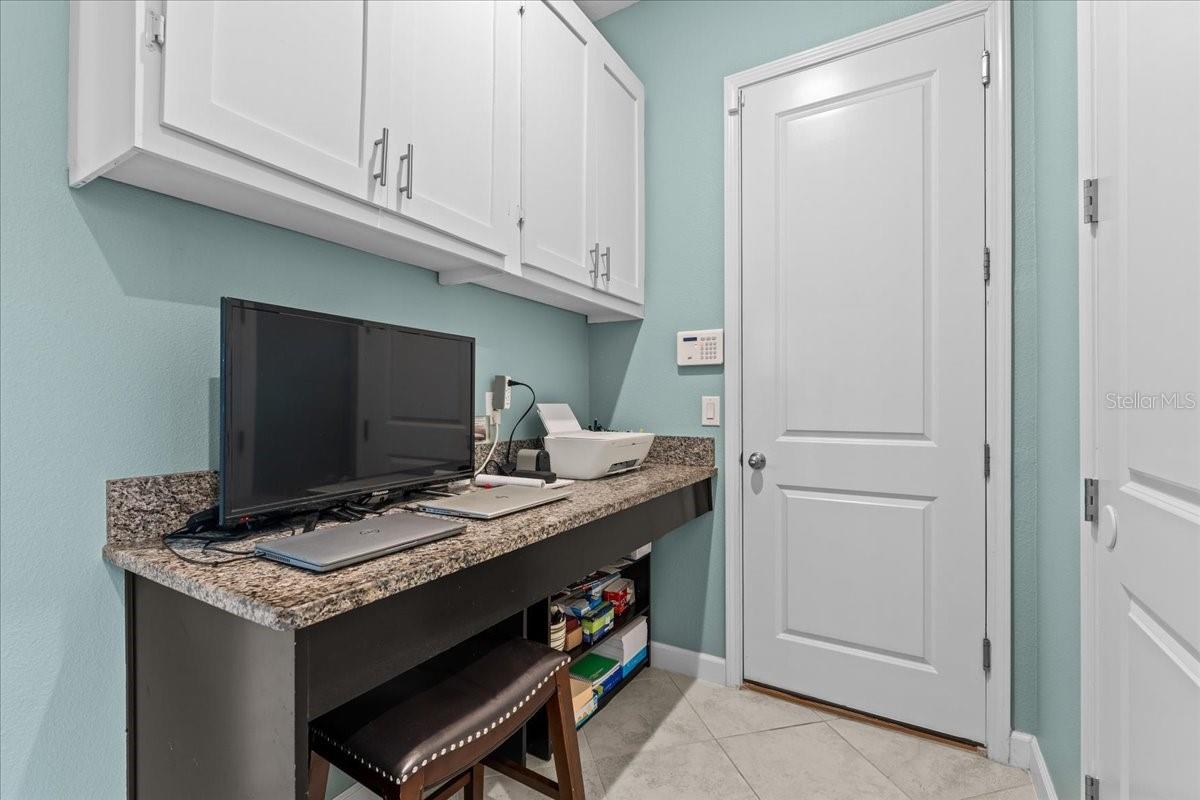 Image 21 of 47 For 13443 White Sapphire Road