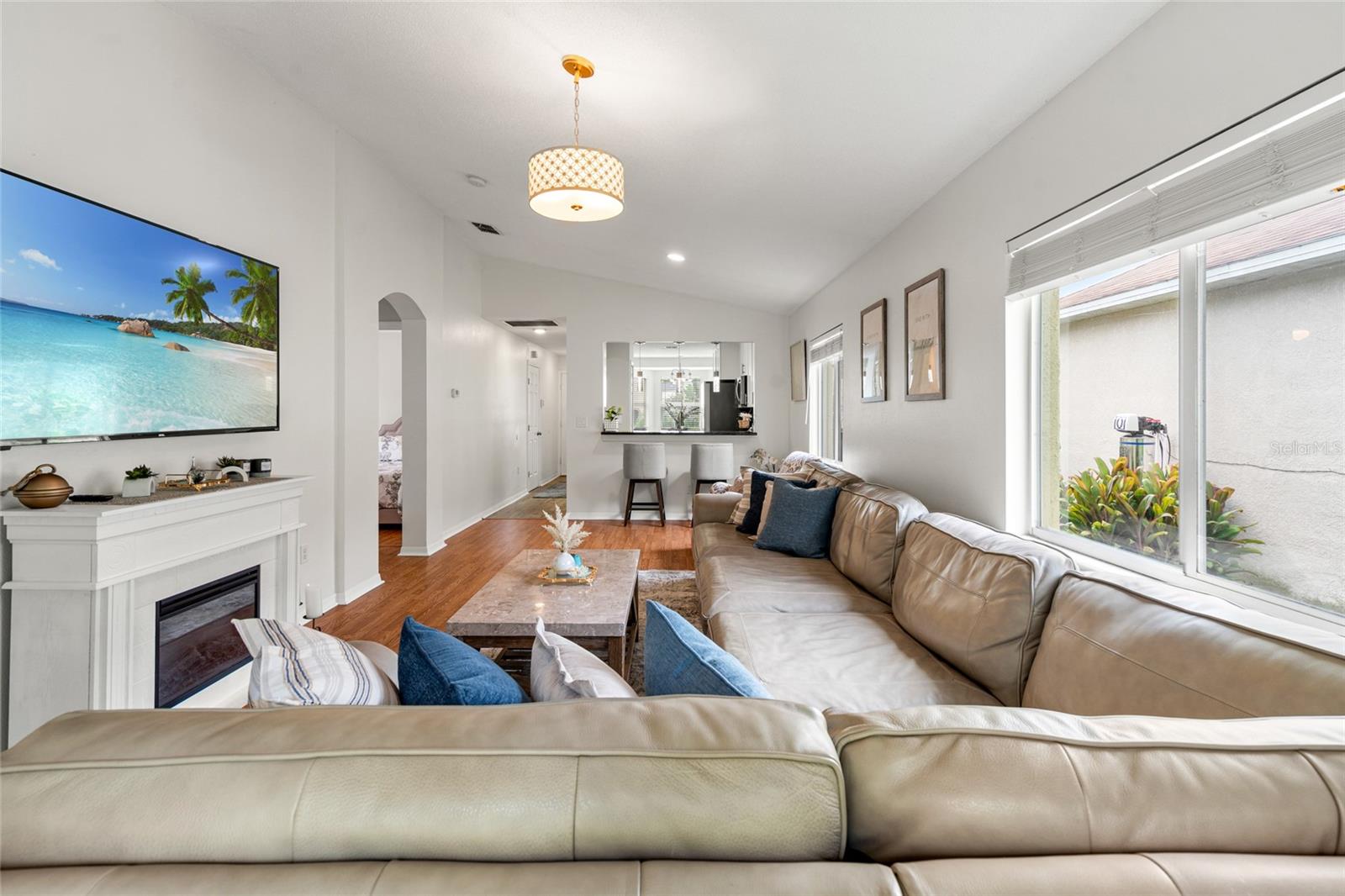 Listing photo id 12 for 27149 La Jolla Way
