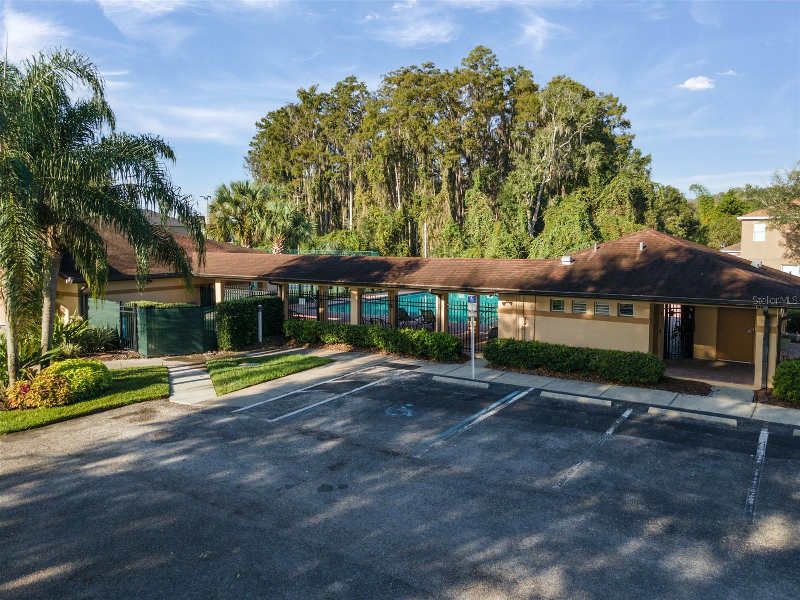 Listing photo id 25 for 27149 La Jolla Way