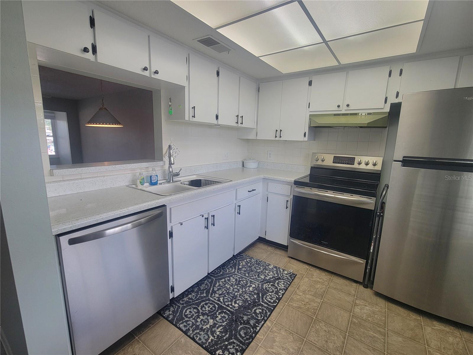 Image 8 of 40 For 930 Virginia Street 202