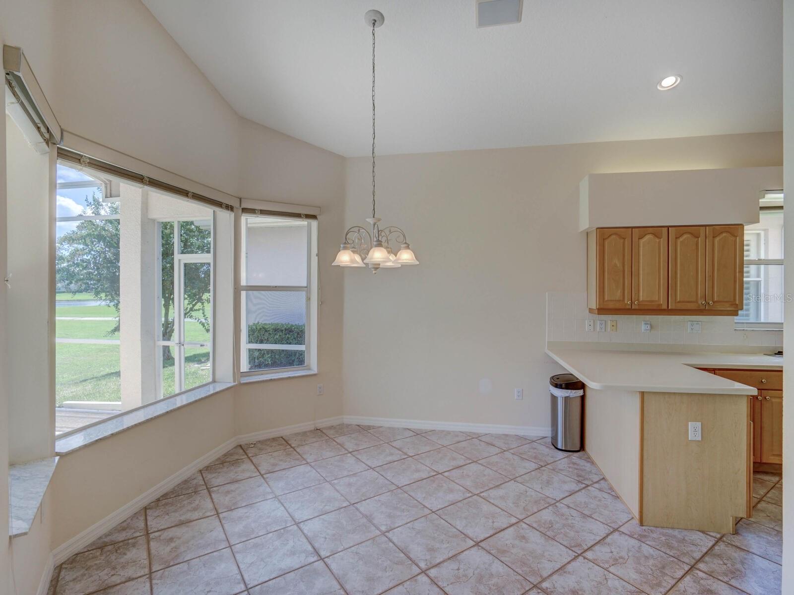 Image 11 of 50 For 4410 Live Oak Boulevard