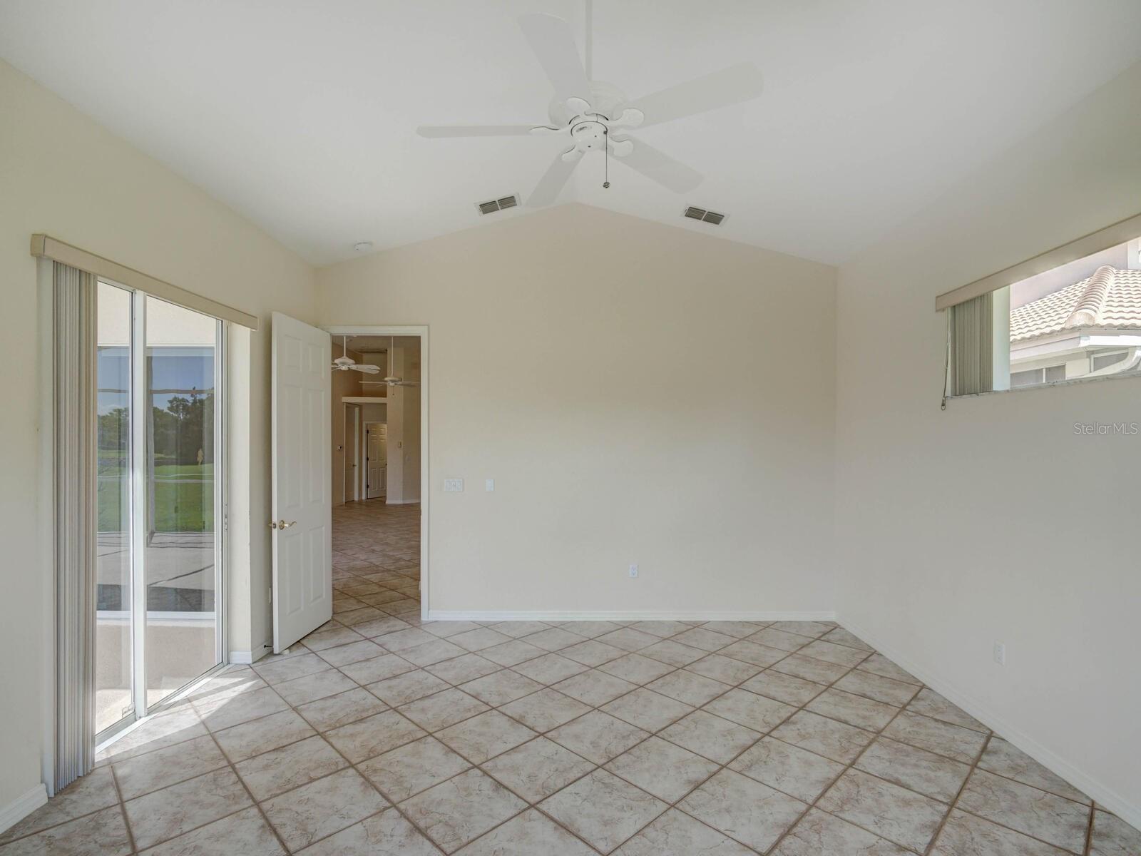 Image 18 of 50 For 4410 Live Oak Boulevard