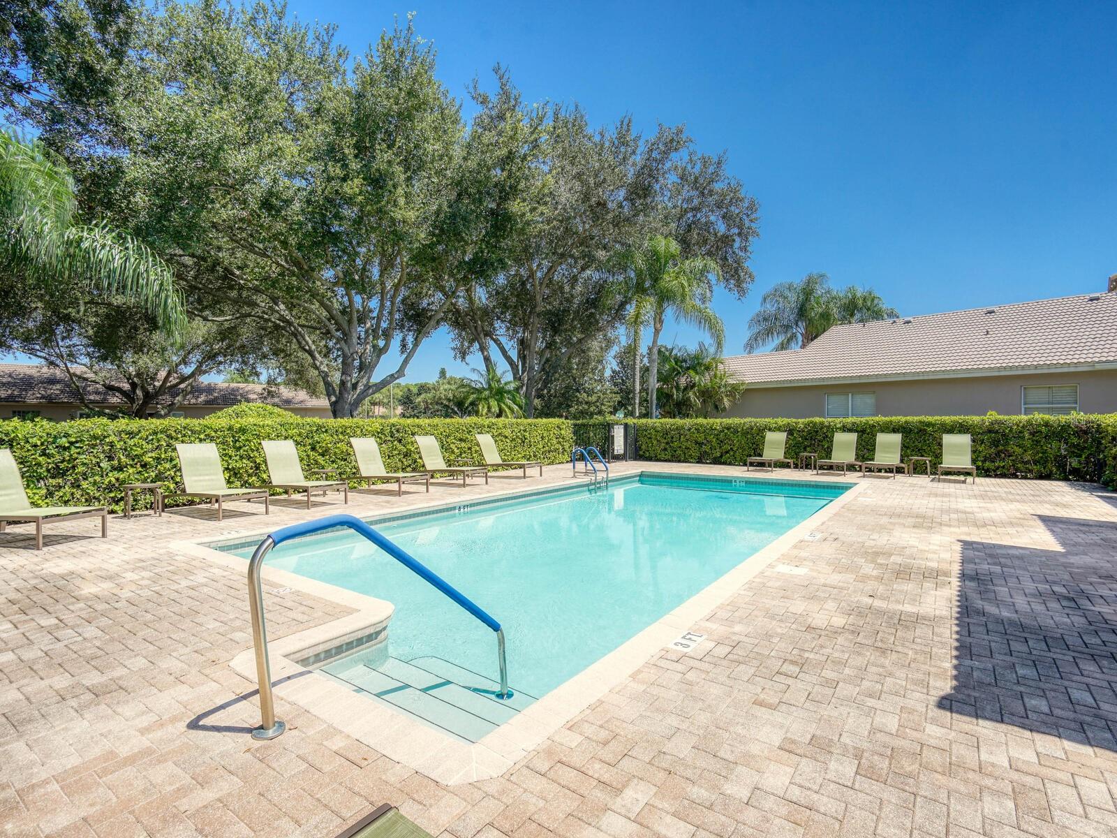 Image 37 of 50 For 4410 Live Oak Boulevard
