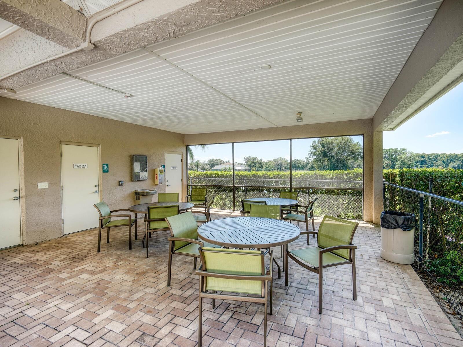 Image 38 of 50 For 4410 Live Oak Boulevard