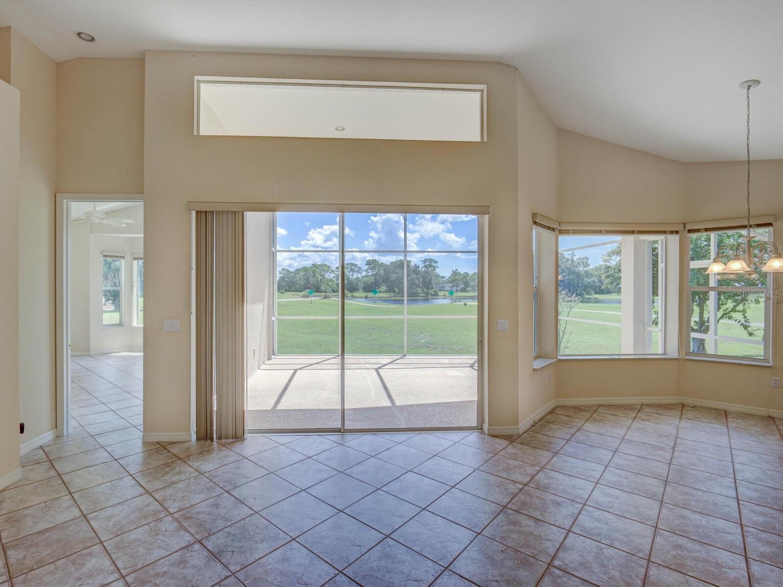 Image 8 of 50 For 4410 Live Oak Boulevard