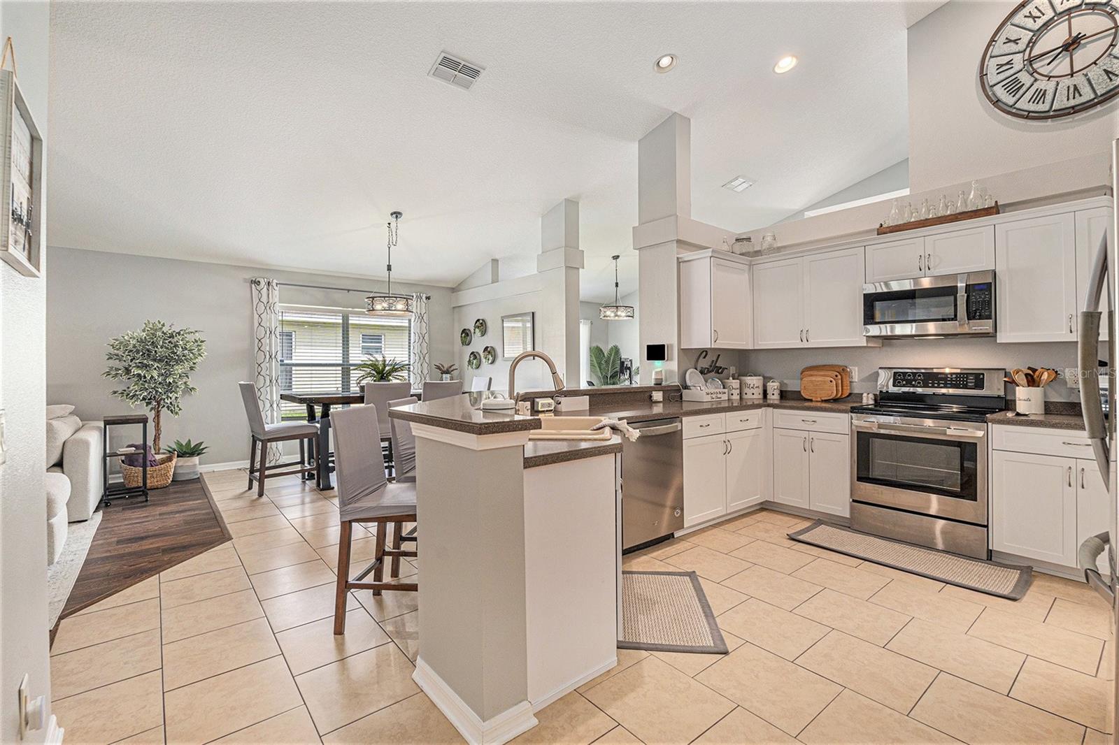 Image 14 of 32 For 13449 Meadow Golf Avenue