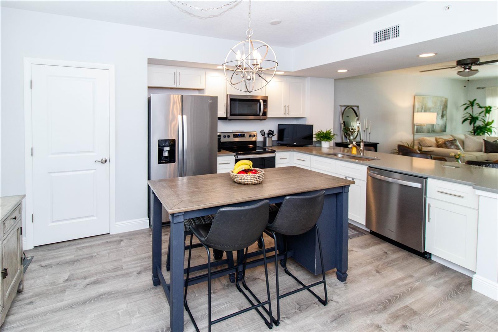 Image 14 of 30 For 960 Starkey Road 7105