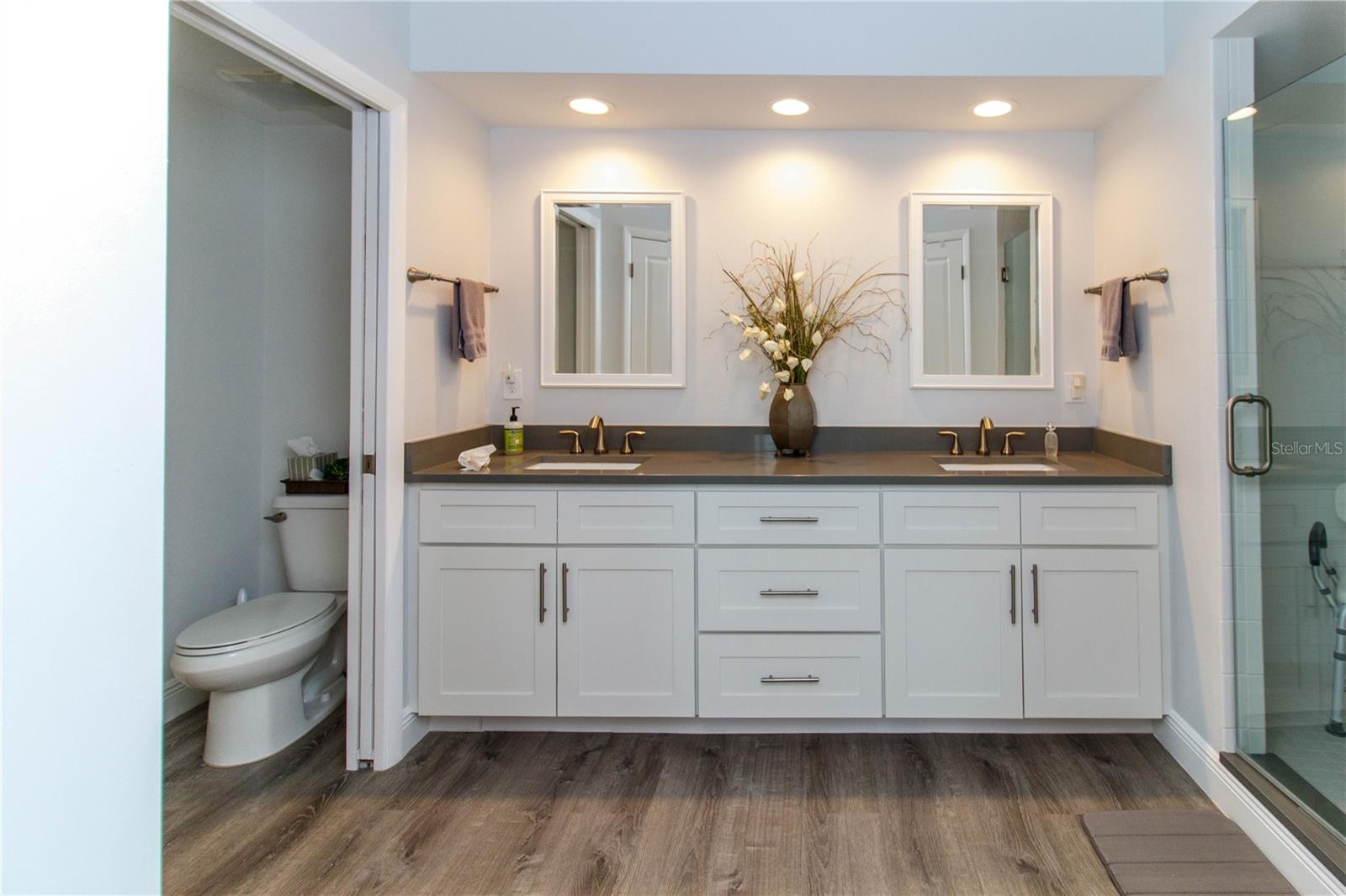 Image 18 of 30 For 960 Starkey Road 7105