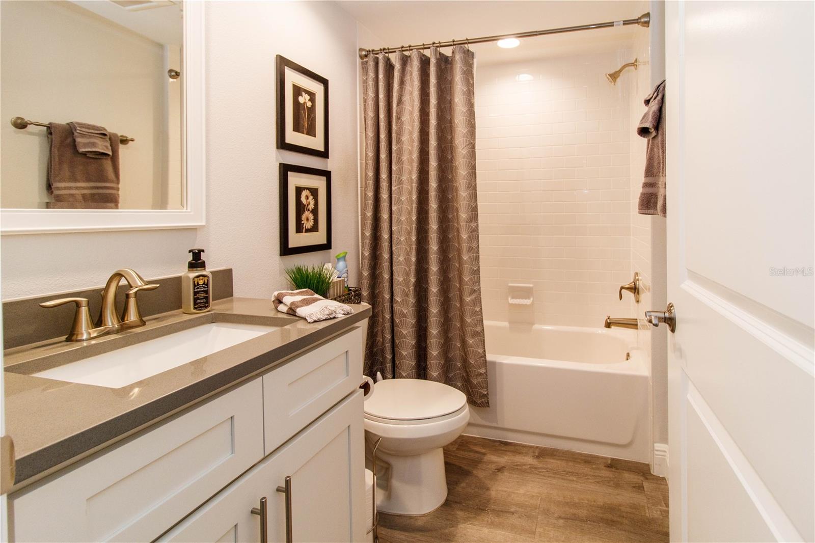 Image 23 of 30 For 960 Starkey Road 7105