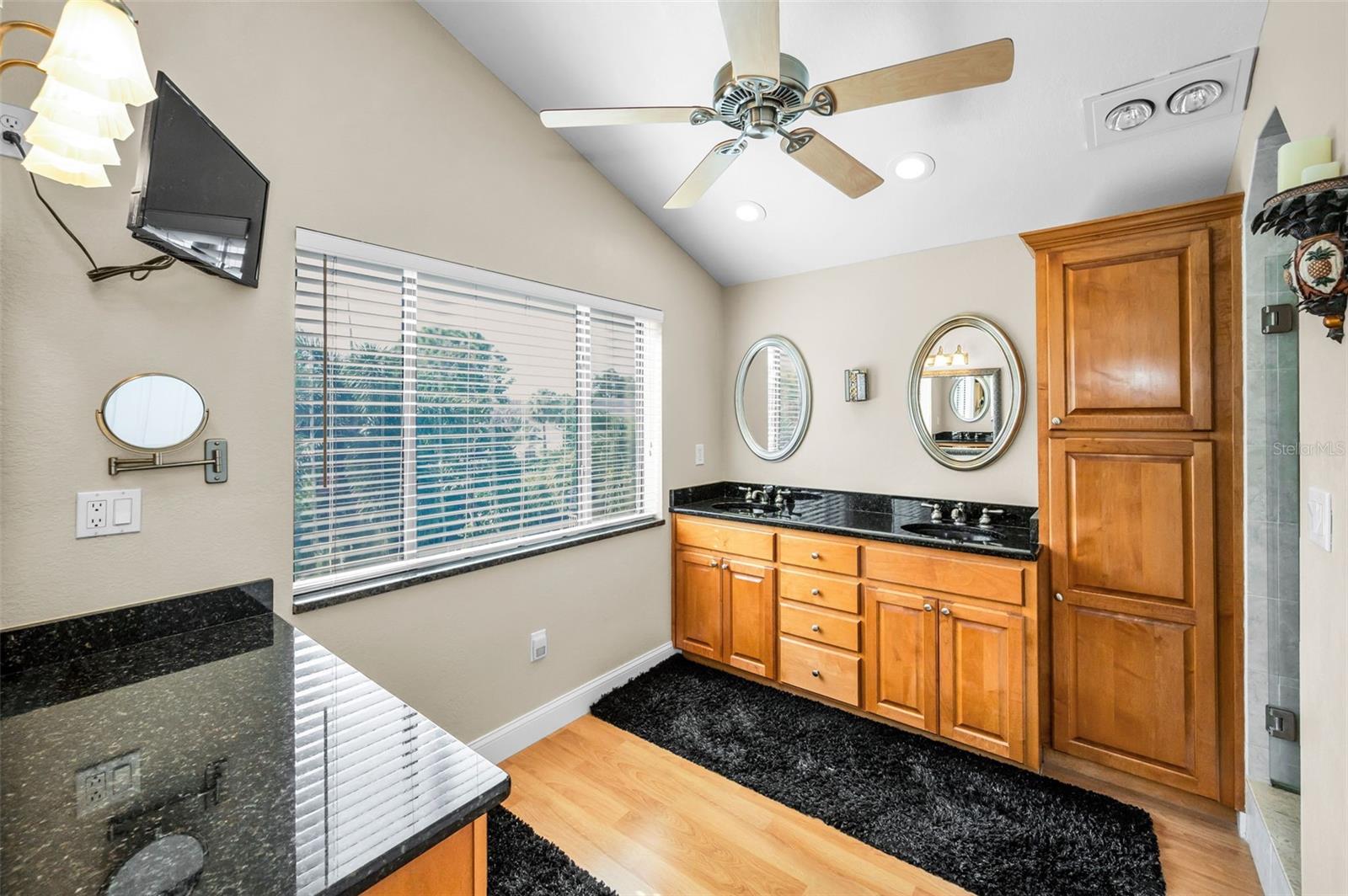 Image 18 of 69 For 4810 Blue Jay Circle