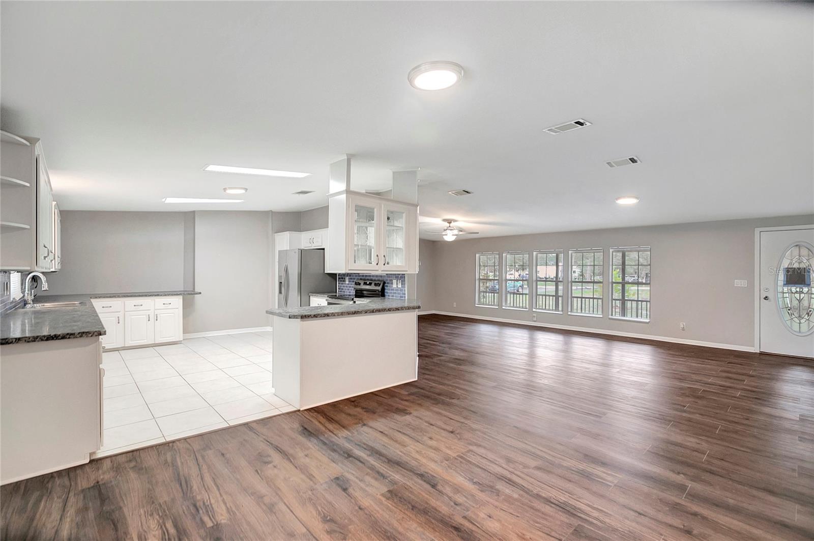 Listing photo id 8 for 12717 Morgan Road