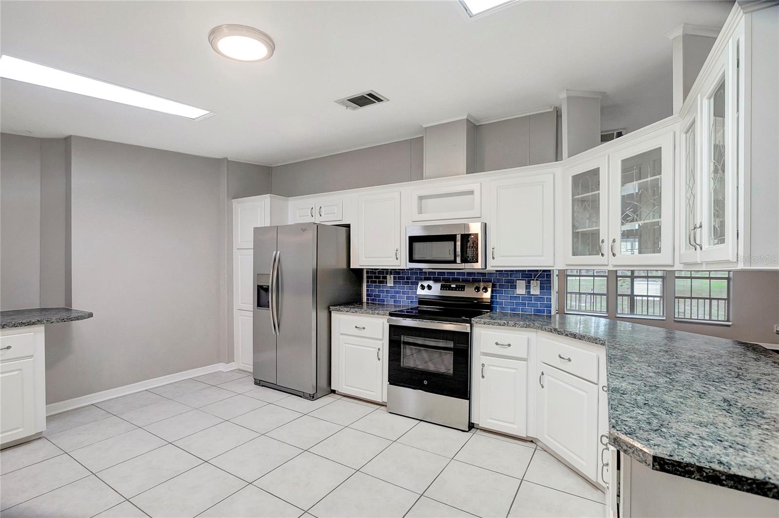 Listing photo id 11 for 12717 Morgan Road