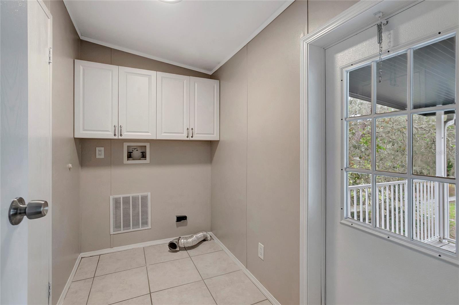 Listing photo id 33 for 12717 Morgan Road