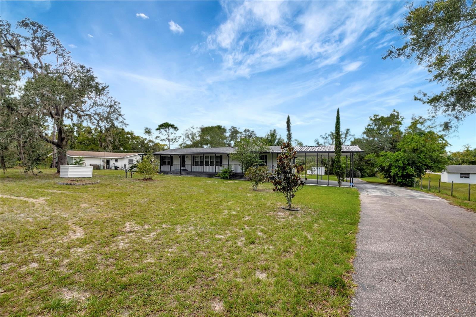 Listing photo id 41 for 12717 Morgan Road