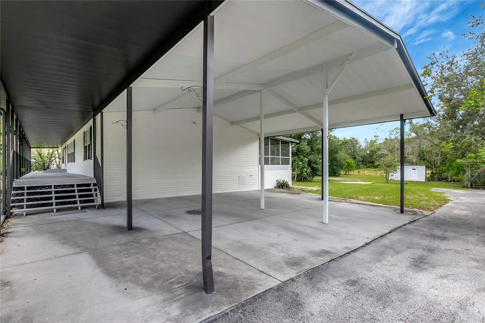 Listing photo id 42 for 12717 Morgan Road