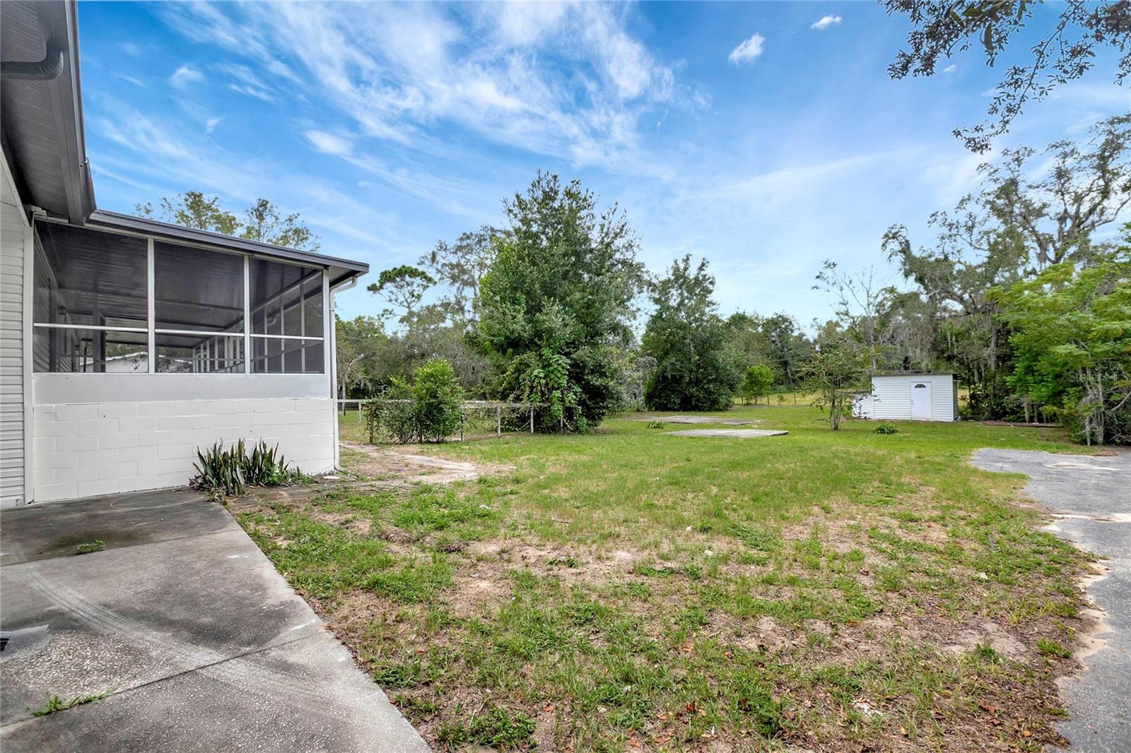 Listing photo id 43 for 12717 Morgan Road