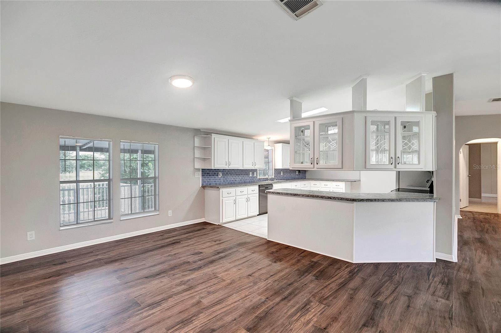 Listing photo id 7 for 12717 Morgan Road