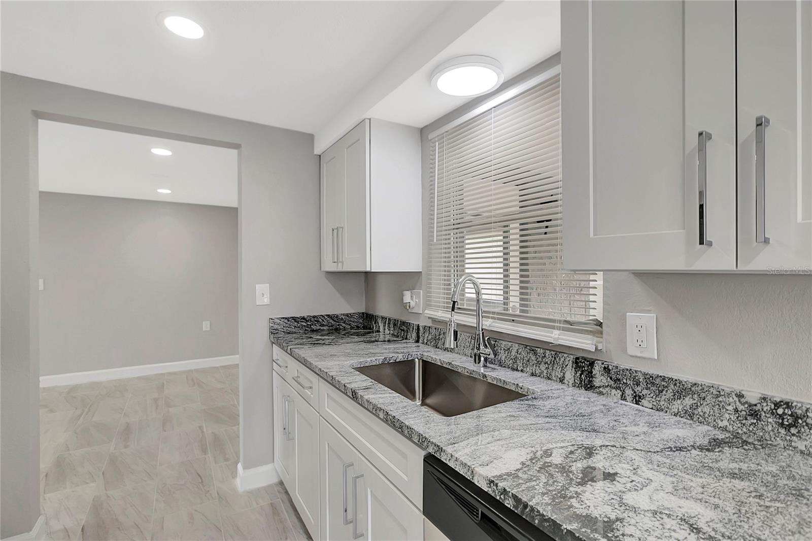 Image 15 of 38 For 5611 Mosaic Drive