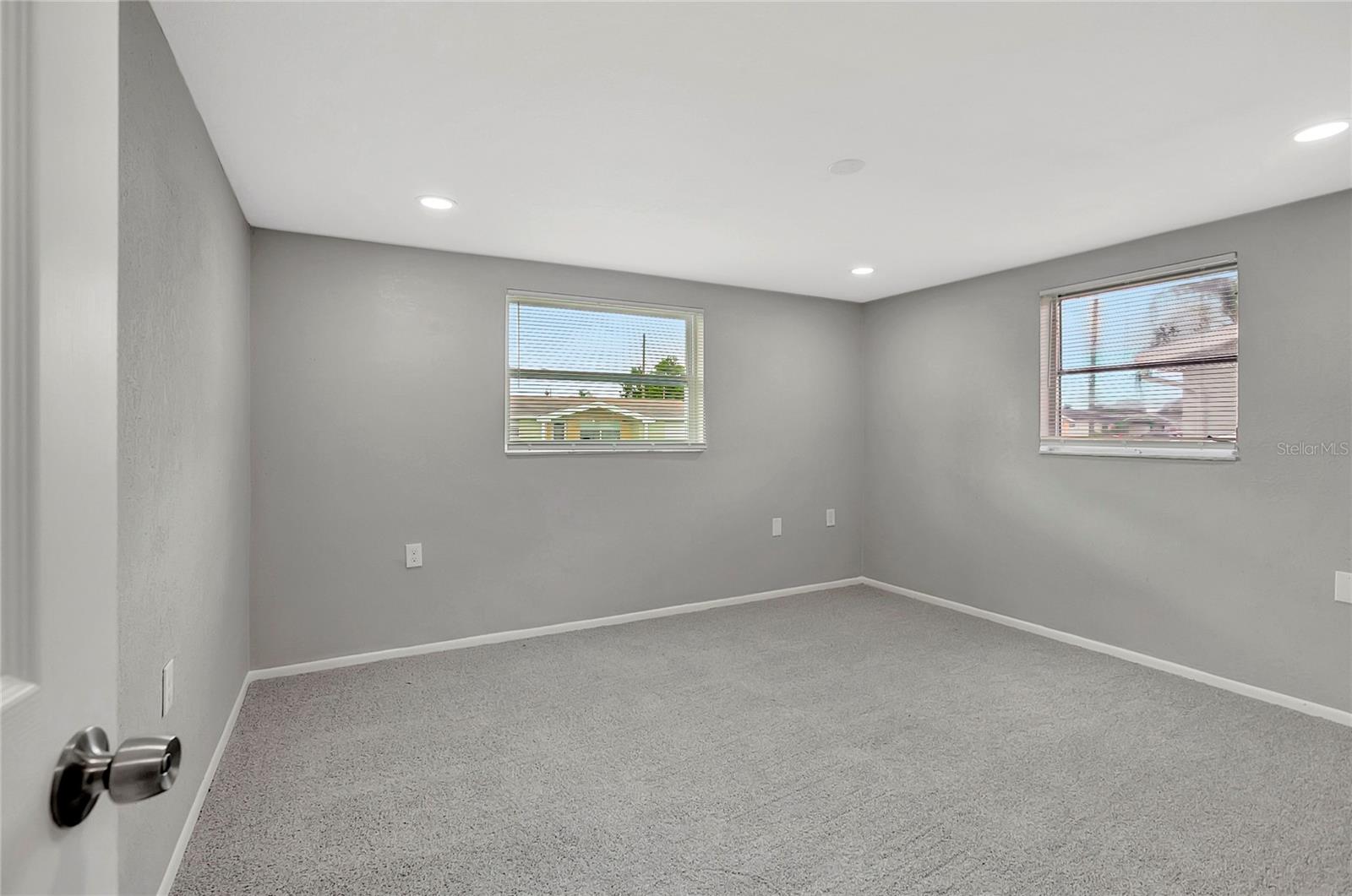 Image 20 of 38 For 5611 Mosaic Drive